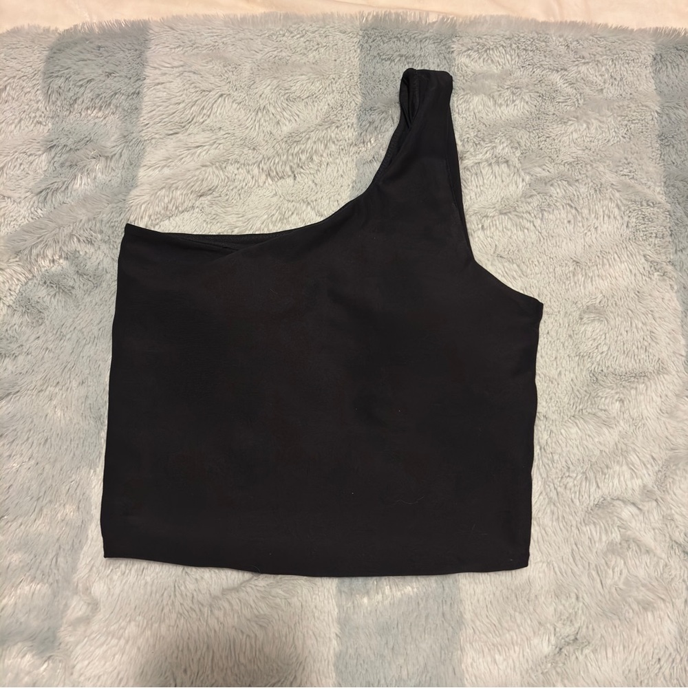 Elegant Black One-Shoulder Crop Top